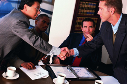 在欠款人所在地起诉是否必要?